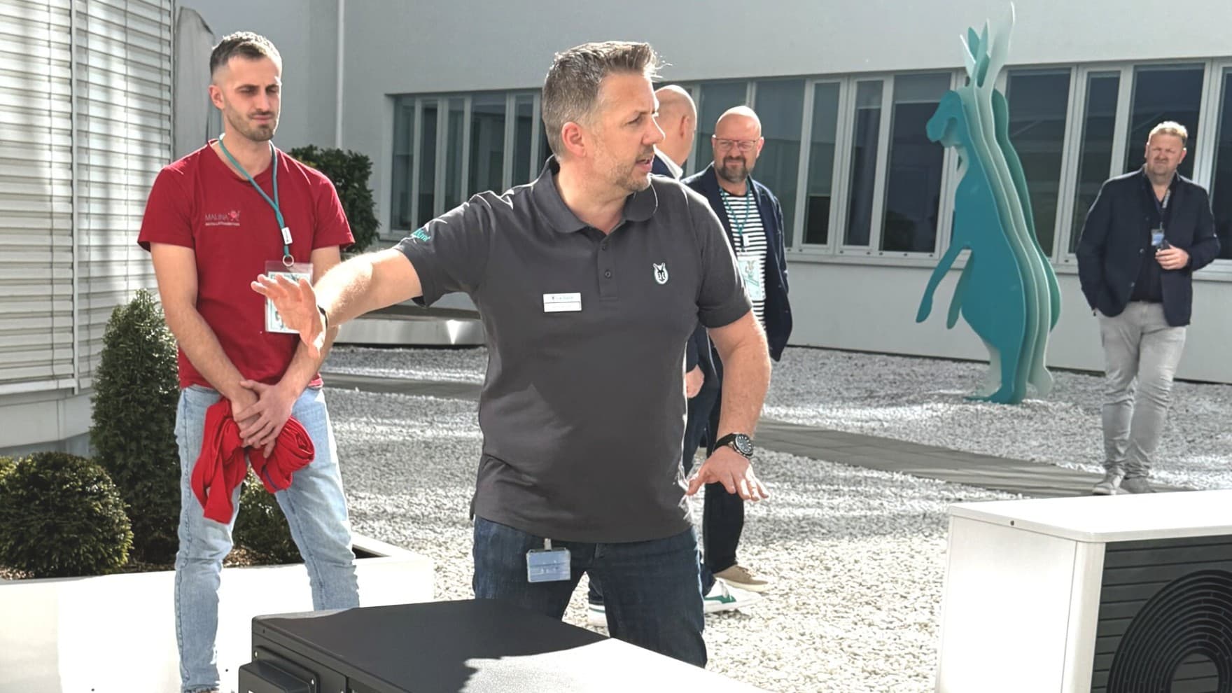 Die neue aroTHERM pro wird in Bezug auf die neue Flexible Space Function erklärt und vorgestellt