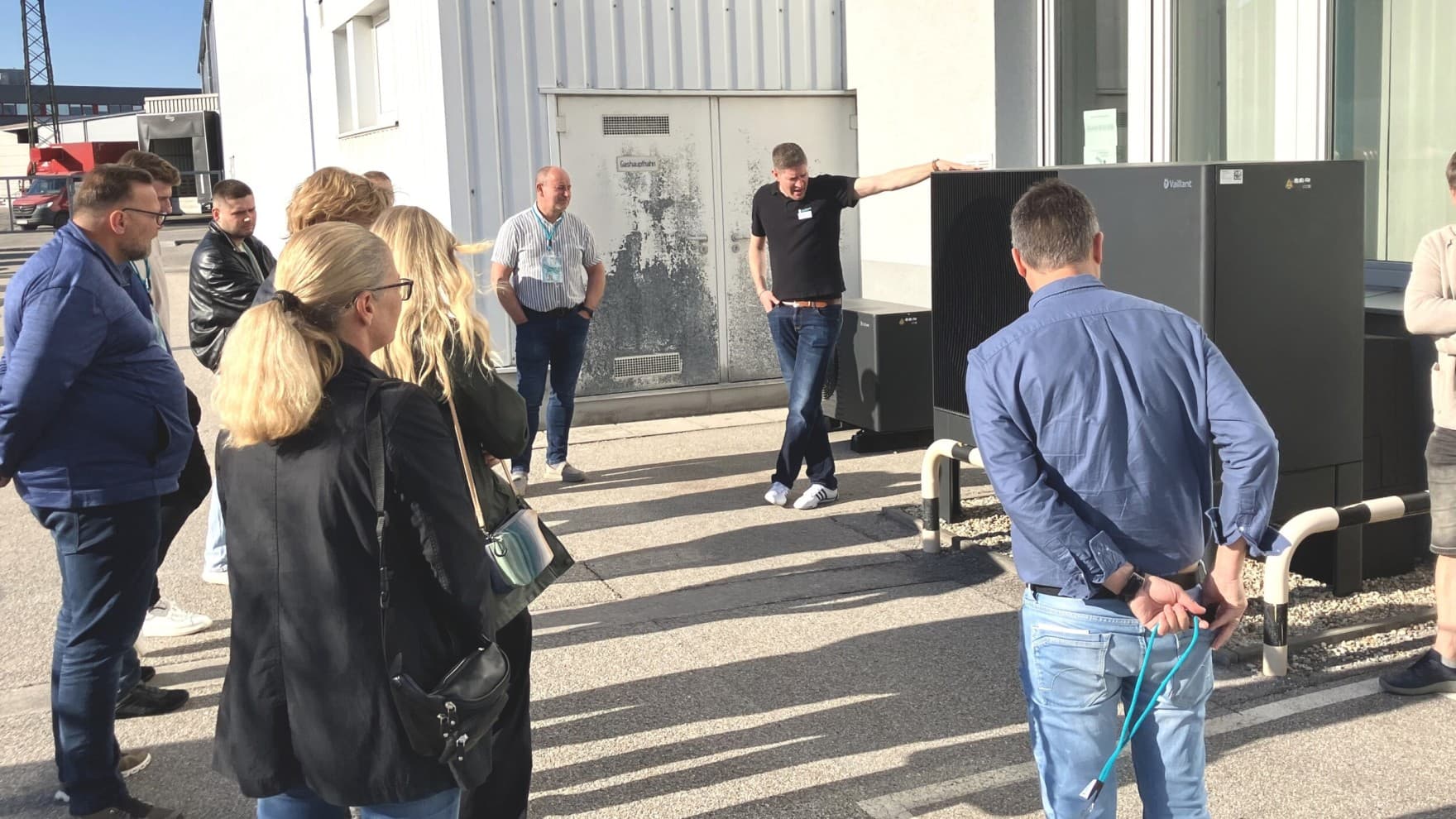 Auch in Traun live vor Ort: die neue aroTHERM perform für größere Häuser bzw. Immobilien