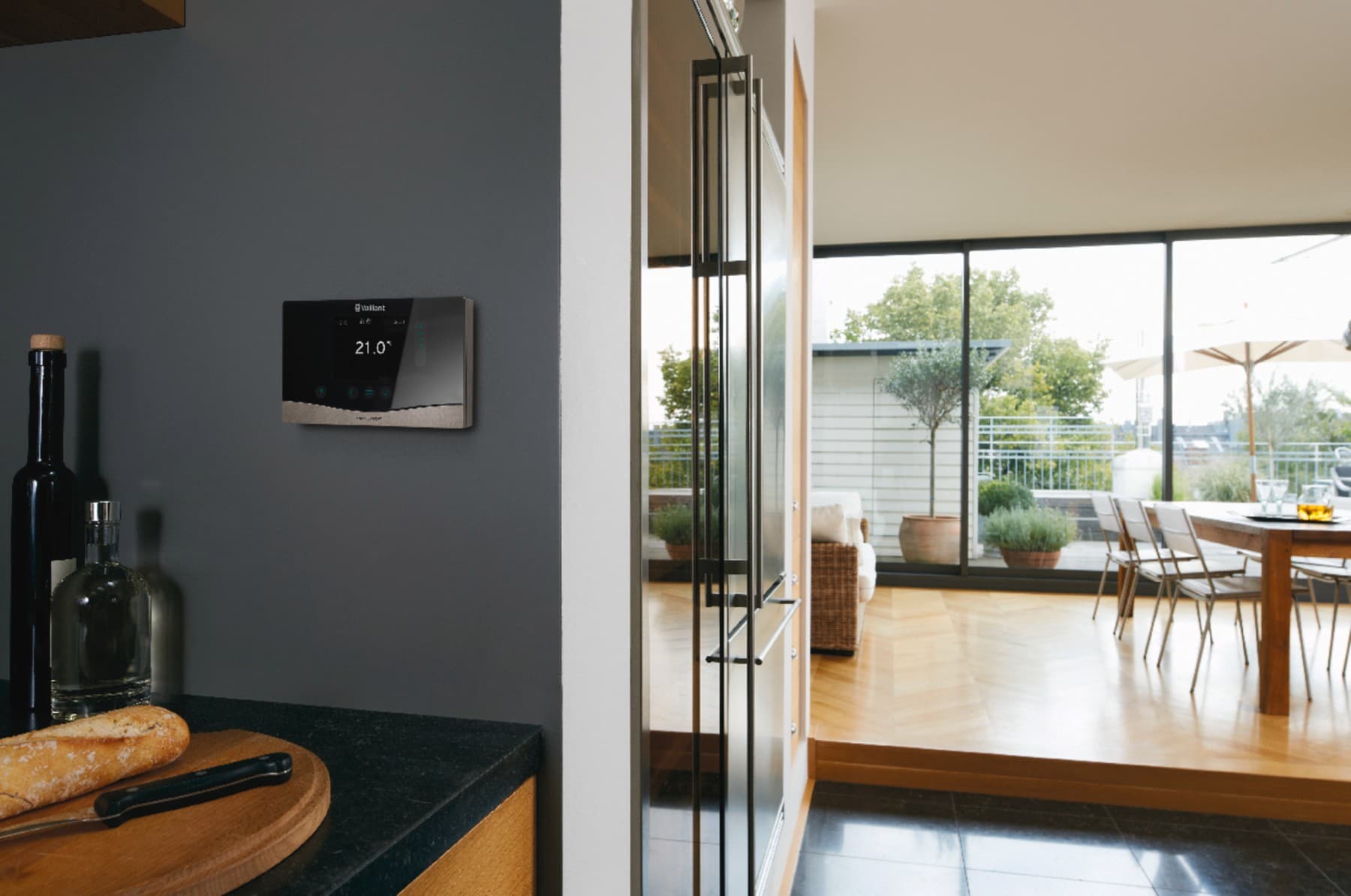 Vaillant Steuergerät im Wohnzimmer