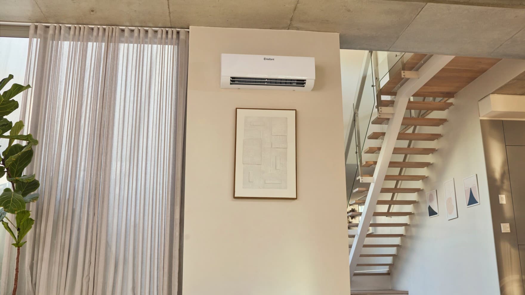 Wandmontierter Gebläsekonvektor aroVAIR pro