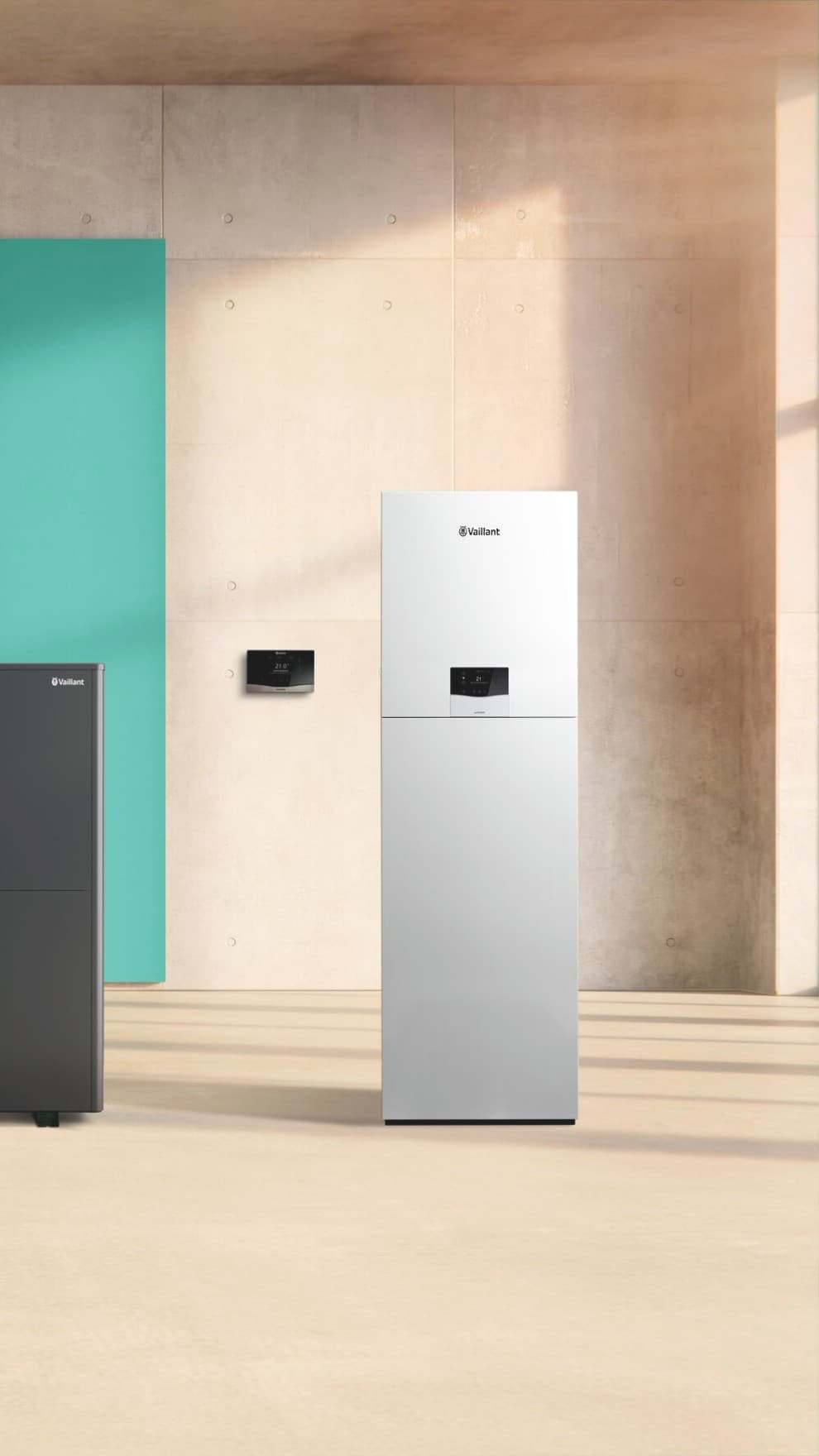 Die aroTHERM plus Wärmepumpenfamilie mit sensoCOMFORT (Regelung) und dem neuen kompakten uniTOWER (Inneneinheit)