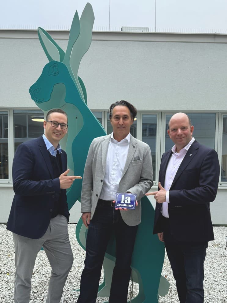 Kooperieren ab 1.1.2025 (v.l.n.r.): Aaron Biesenberger (Leitung Vertrieb Vaillant Österreich), Patrick Lenhart (Geschäftsführer 1a-Installateur Marketingberatung), Christian Buchbauer (Leitung Marketing und technical Pre-Sales Vaillant Österreich)