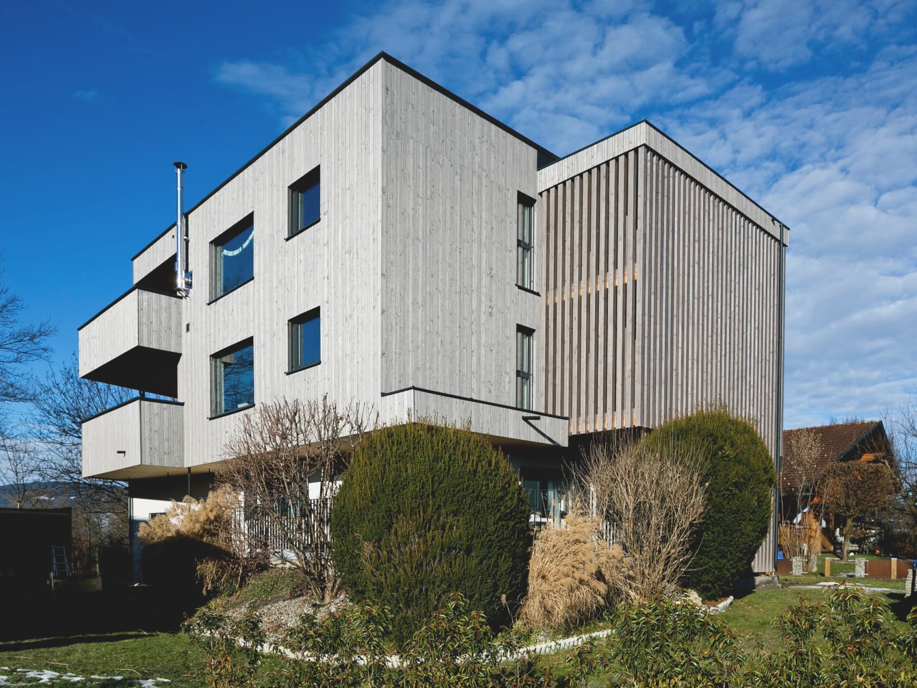 Mehrfamilienhaus