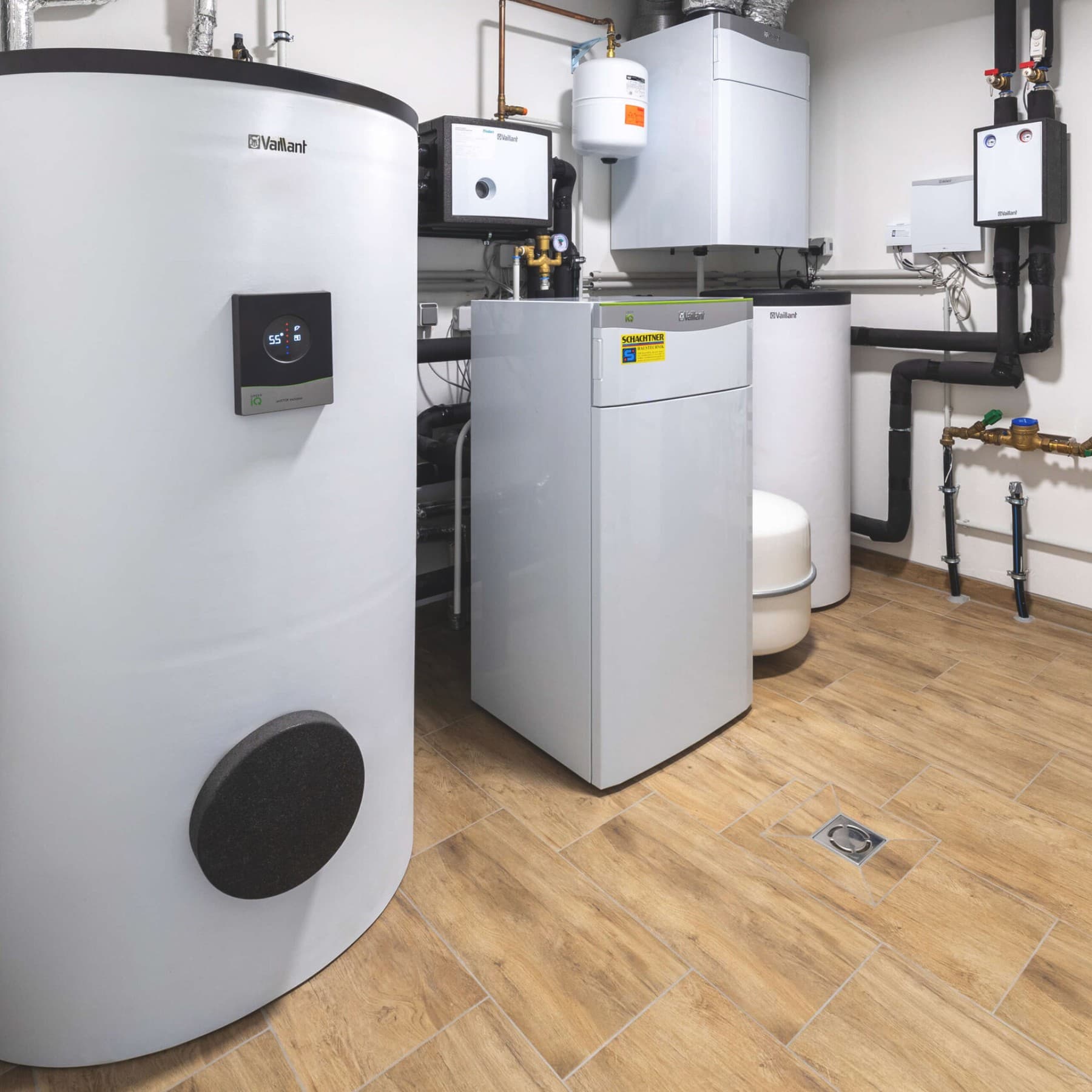 Vaillant Geräte im Heizkeller