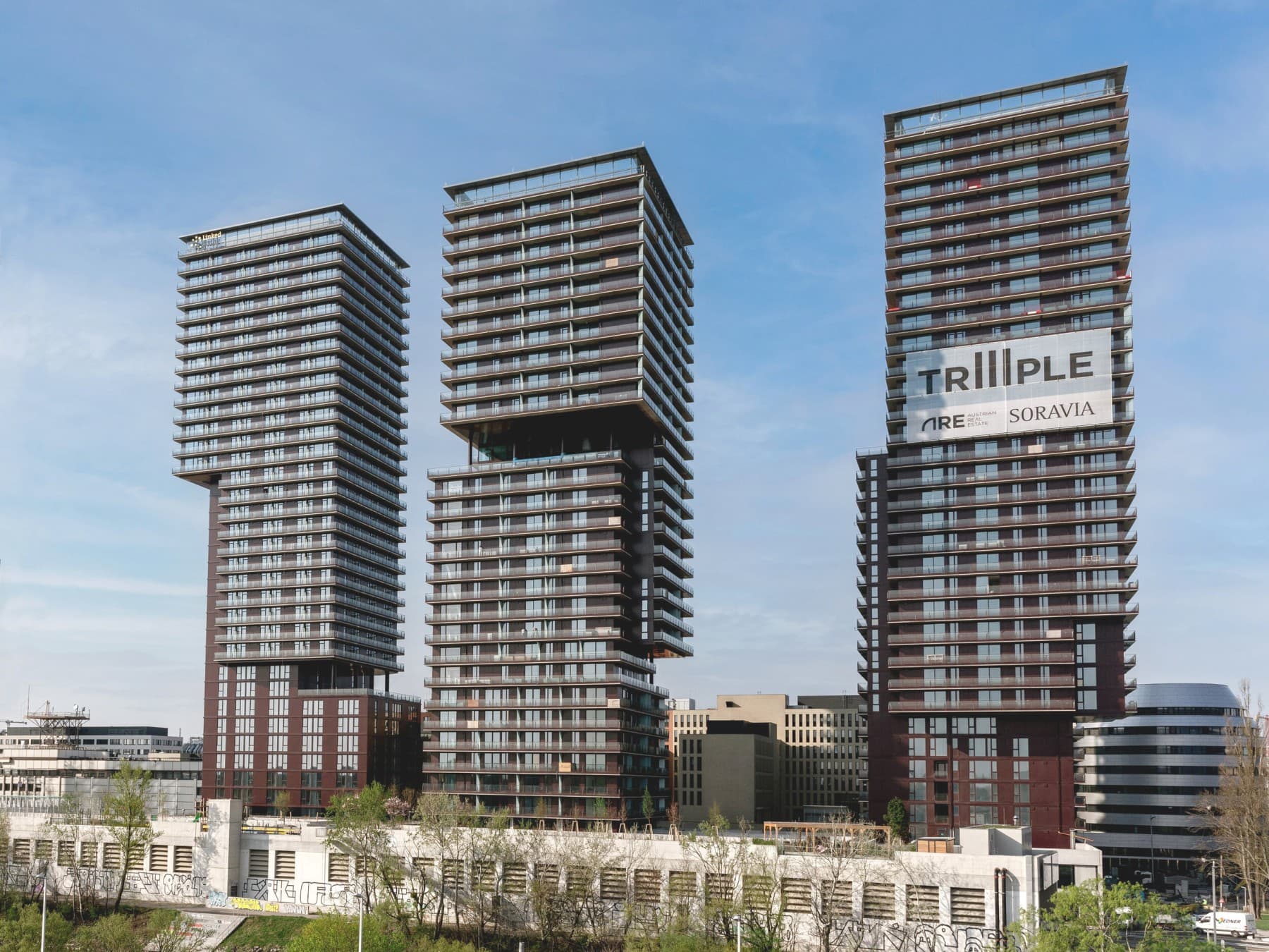 Triiiple Gebäude