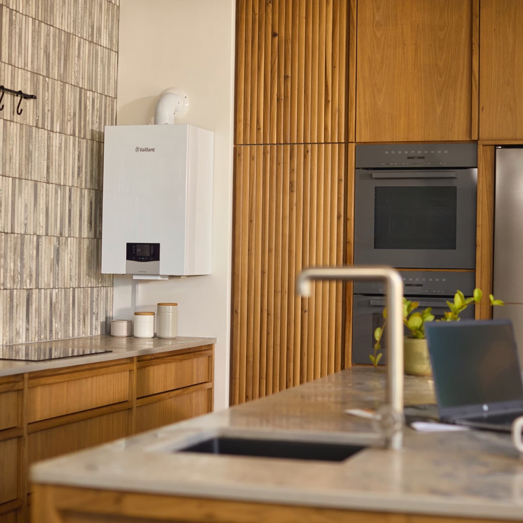 Vaillant Gerät an der Wand montiert